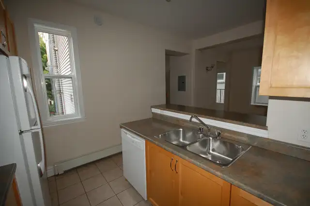 4 Bedroom Downtown Halifax | September 2026 - Photo 2