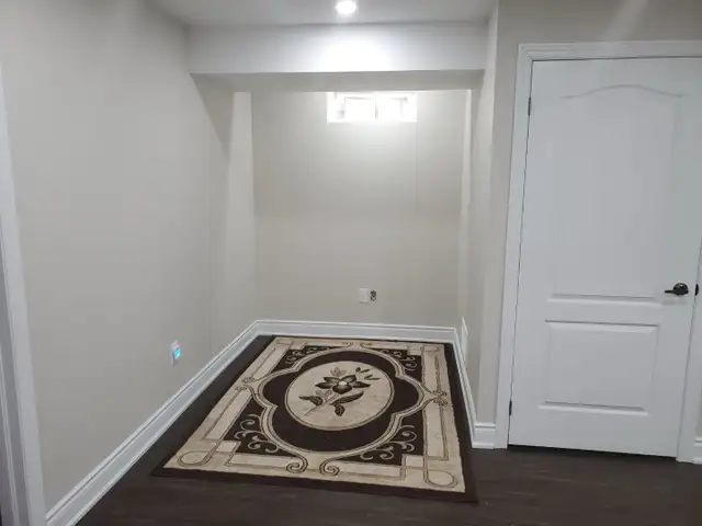 Basement for rent - Photo 7
