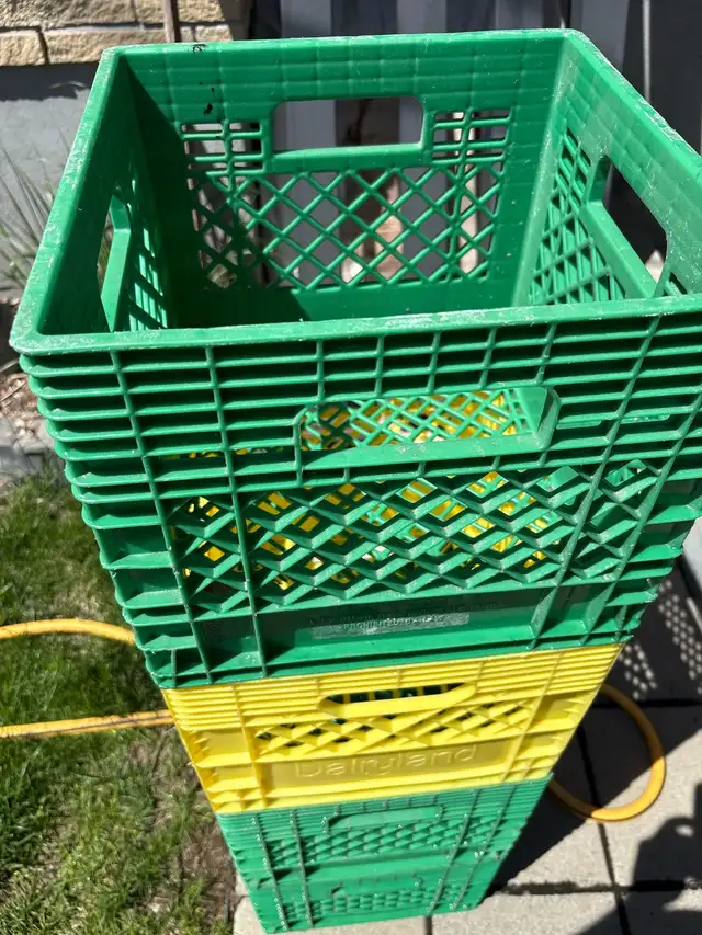 Milk Crates - Photo 2