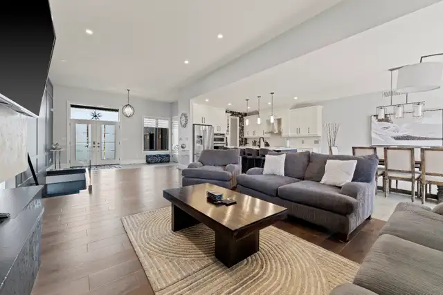 Stunning Ranch in Russell Woods - Photo 4