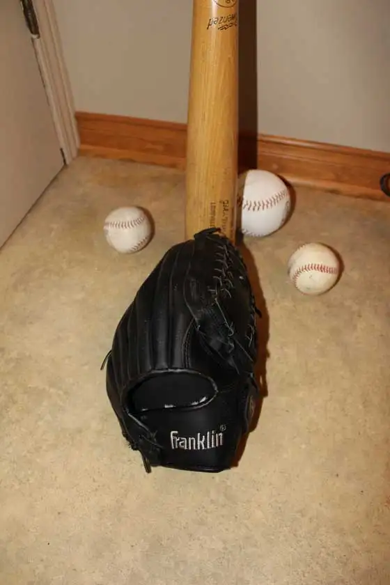 Baseball, super ensemble 25$, gant NEUF, voir photos - Photo 5