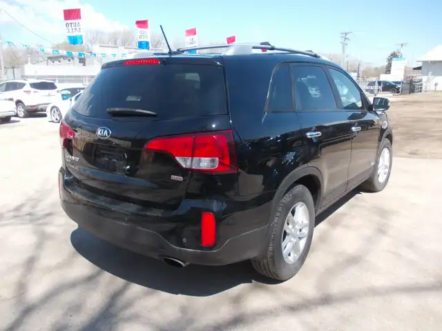 2015 Kia Sorento LX - Photo 6