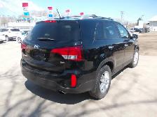 2015 Kia Sorento LX - Photo 6