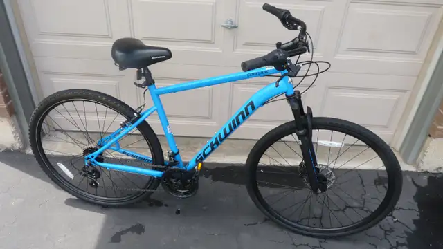 Schwinn Hybrid Bicycle