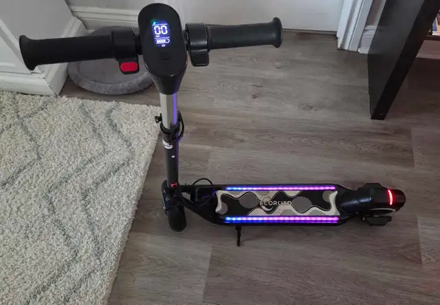 ECOROAD Kids Electric Scooter EK6 - Photo 4
