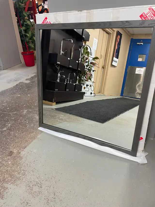 Stonewood 36'x36' Wood Frame Mirror CLEARANCE - Photo 3