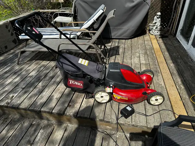 20" TORO cordless electric lawnmower - Photo 2