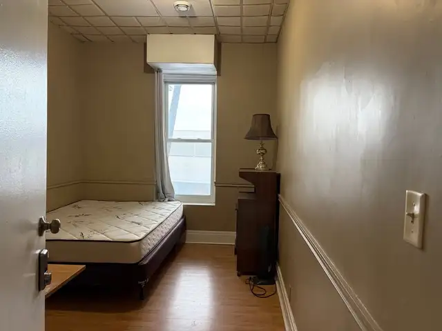 FURNISHED ROOMS AVAILABLE! DOWNTOWN ST CATHARINES! - Photo 10