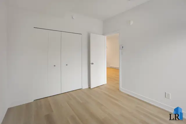 SQUARE PHILIPPE - 91-203 Apartment for Rent - Photo 9