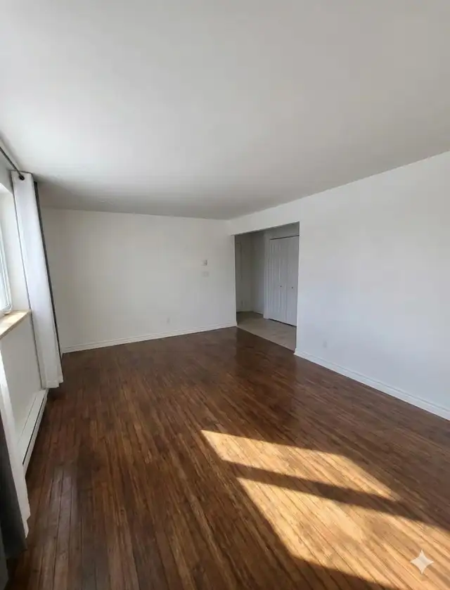 211 Rue Archambault - 211-1 Apartment for Rent - Photo 5