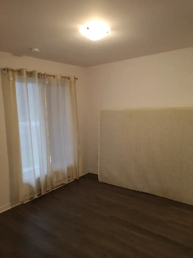327 Av. de l'Hippodrome - 327-4 Apartment for Rent - Photo 5