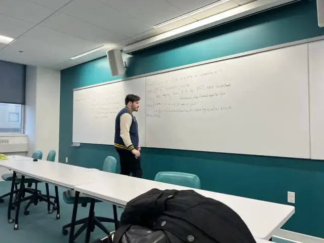 Tuteur en mathématiques - MSc Concordia - Bilingue