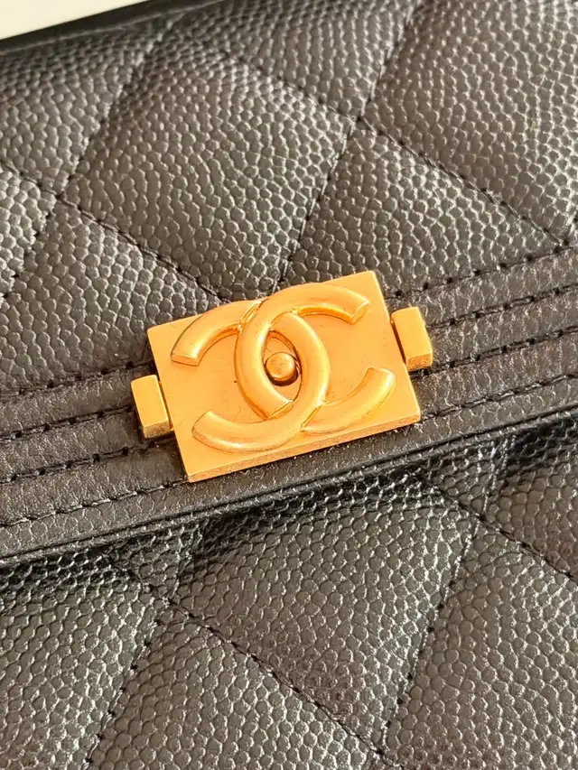 Brand new Chanel boy wallet - Photo 3
