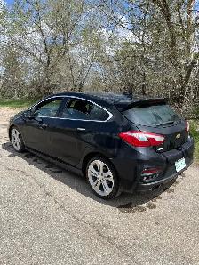 2018 Chev Cruze SS Hatchback style - Photo 2