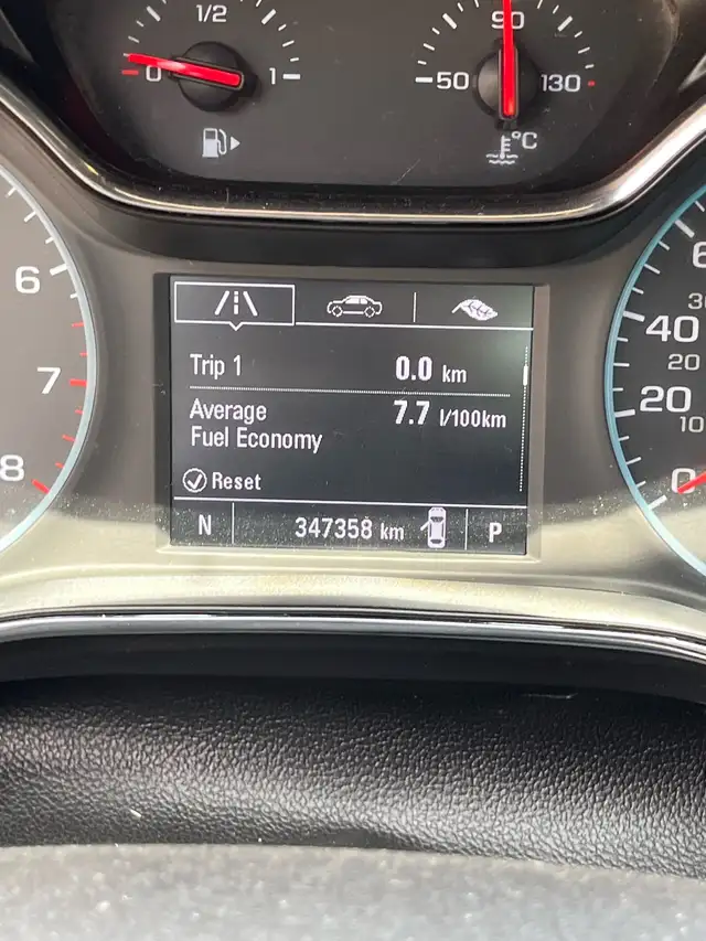 2018 Chev Cruze SS Hatchback style - Photo 6