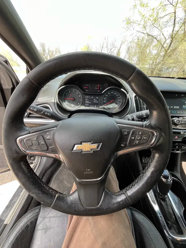 2018 Chev Cruze SS Hatchback style - Photo 7