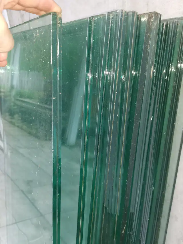 Panneau de verre pour clôture de piscine ou rampe de balcon - Photo 2