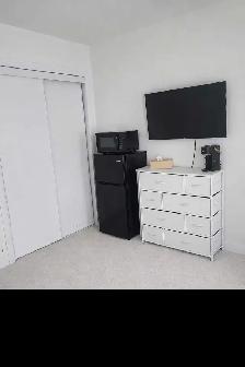 $650 Room for rent Beautiful/Clean