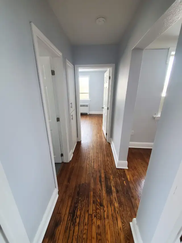 Spacious Two-Bedroom Apartment - Photo 7