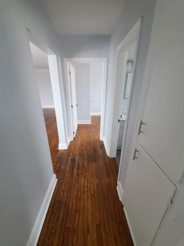 Spacious Two-Bedroom Apartment - Photo 10