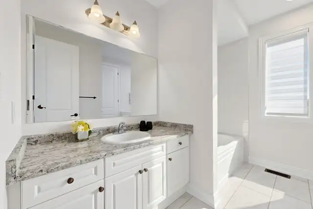NEW LISTING: BACKING ONTO RAVINE IN RH - Photo 11