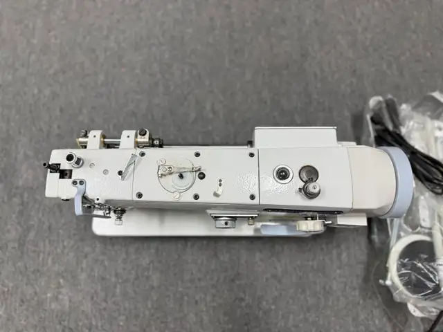 Industrial Zigzag Sewing Machine 13mm - Brand New Direct Drive - Photo 4