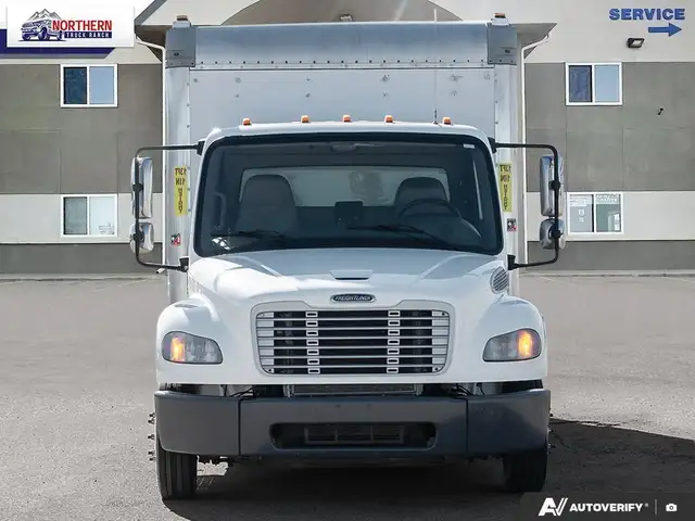 2018 Freightliner M2 106 Dependable 2018 Freightliner M2 106... - Photo 2