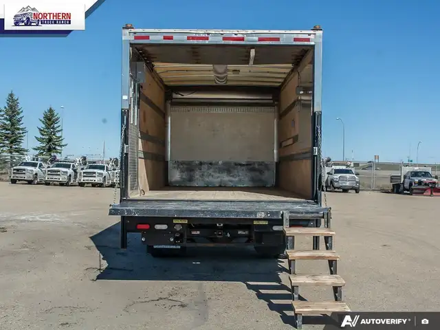2018 Freightliner M2 106 Dependable 2018 Freightliner M2 106... - Photo 14