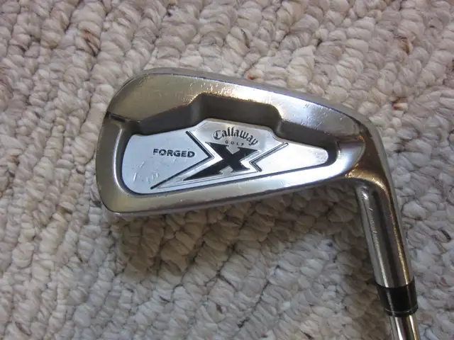 HIGH QUALITY   NICE SHAPE RH STIFF DGS200 #3-9,pw IRONS