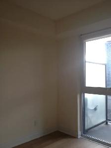 Downtown Yonge and Bloor Room Rental - Photo 2