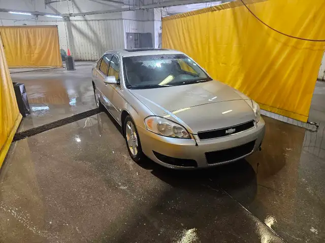 2006 Chevy Impala SS - Photo 2