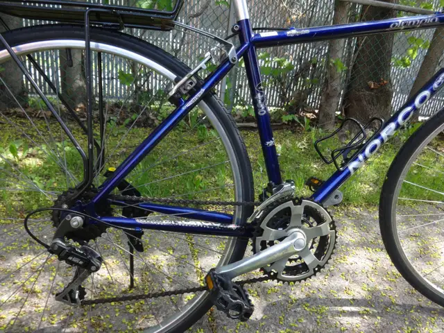 NORCO,VÉLO DE VILLE,DE 18 VITESSES, ROUES 28 POUCES. - Photo 3