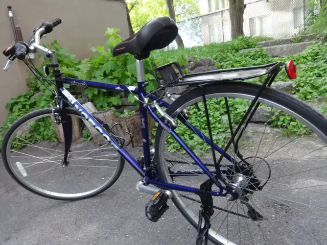 NORCO,VÉLO DE VILLE,DE 18 VITESSES, ROUES 28 POUCES. - Photo 7