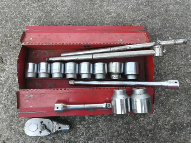 Heavy Equipment Sockets