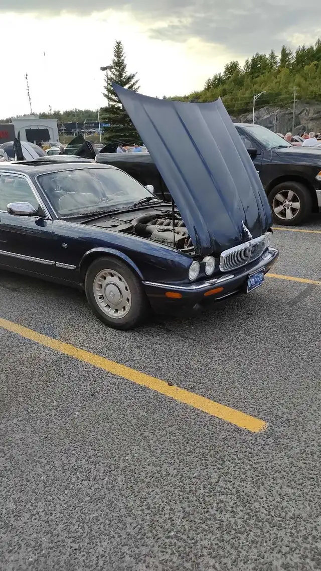 1999 Jaguar Vanden Plas - Photo 2