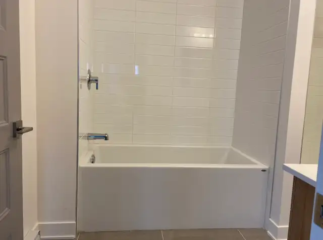 2 Bedroom - 1 Bathroom - Photo 12