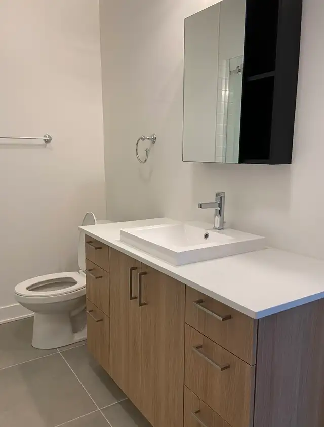 2 Bedroom - 1 Bathroom - Photo 14
