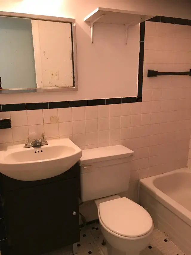 Downtown Near McGill All Included Furnitured Studio for Rent !! - Photo 4