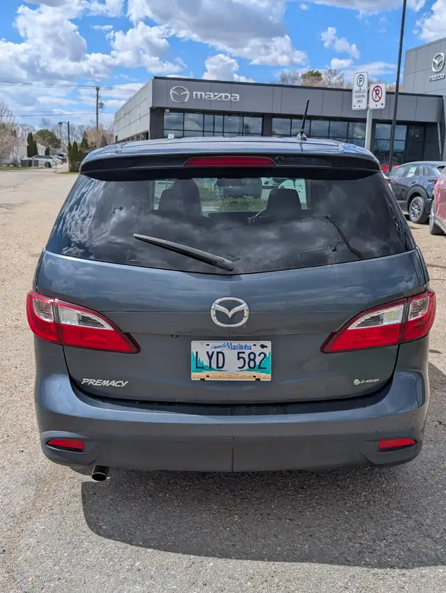 2011 Mazda 7 Passenger Van With Only 48,XXX KM's - Photo 9