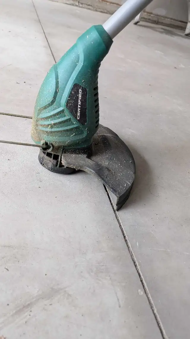 electric edge trimmer for sale! OBO