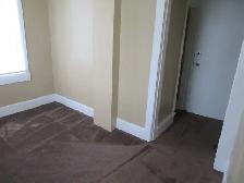 ground level large one bedroom suite - Photo 5