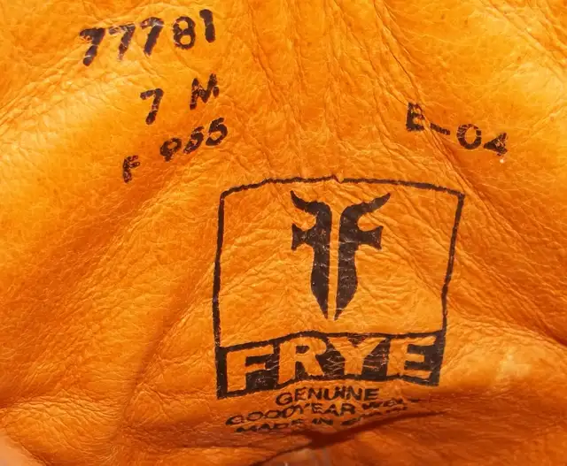 Ladies Cowboy Boots.Frye / Diamond J. Prices in the ad. - Photo 2