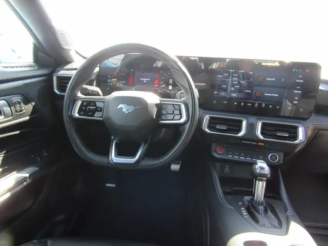 2024 Ford Mustang EcoBoost Fastback Premium 2.3L / Navi / B.Came - Photo 2