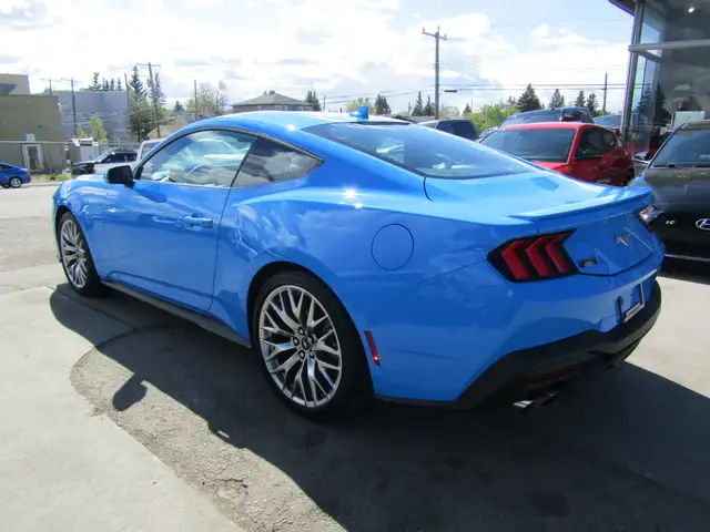 2024 Ford Mustang EcoBoost Fastback Premium 2.3L / Navi / B.Came - Photo 8