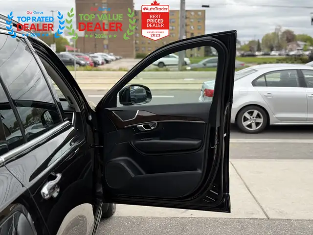 2016 Volvo XC90 MOMENTUM | PANO | 7 SEATER | LOADED - Photo 26