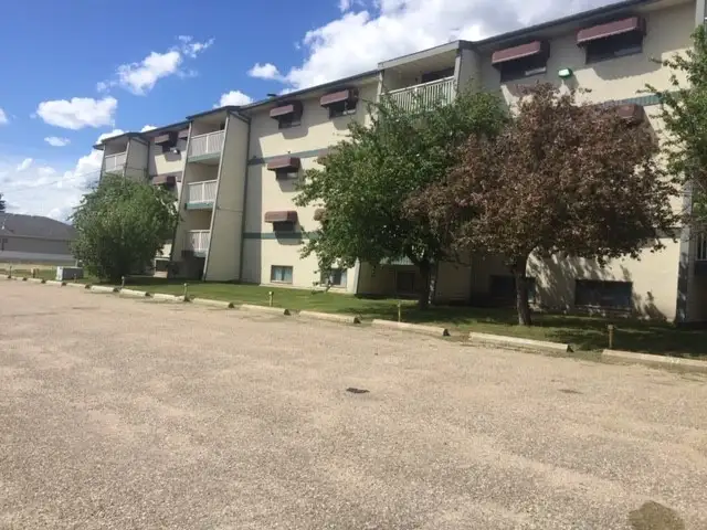 Two Bedroom Apartment - BONNYVILLE - Photo 2
