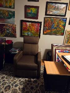 BRAND NEW RECLINER