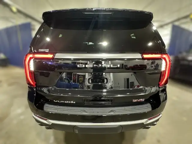 2026 GMC Yukon Denali - Photo 5