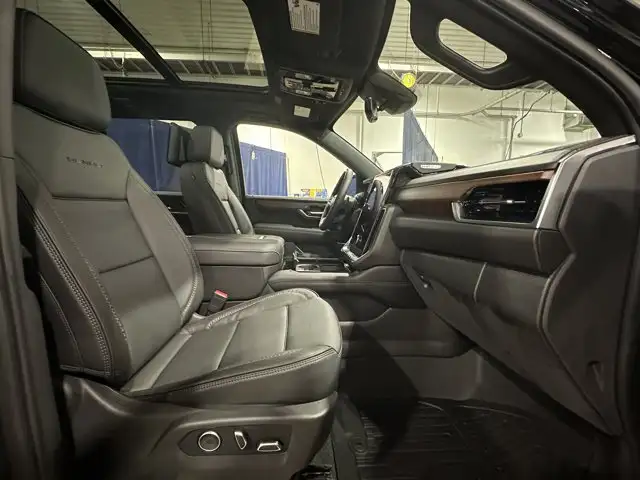 2026 GMC Yukon Denali - Photo 12
