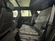 2026 GMC Yukon Denali - Photo 13